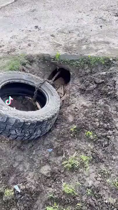 RT @InterestingAFk: Cleaning the drain after a flood https://t.co/0MVsbPROTr