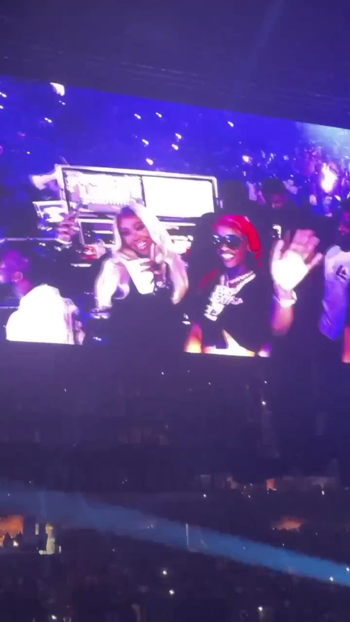 🍊 on Twitter "I willl hit sexy redd" / Twitter