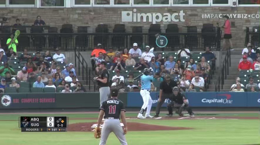 RT @AstrosFuture: Yordan Alvarez flew out deep to left in his first at-bat tonight #Astros  https://t.co/nMNSfdOMyV