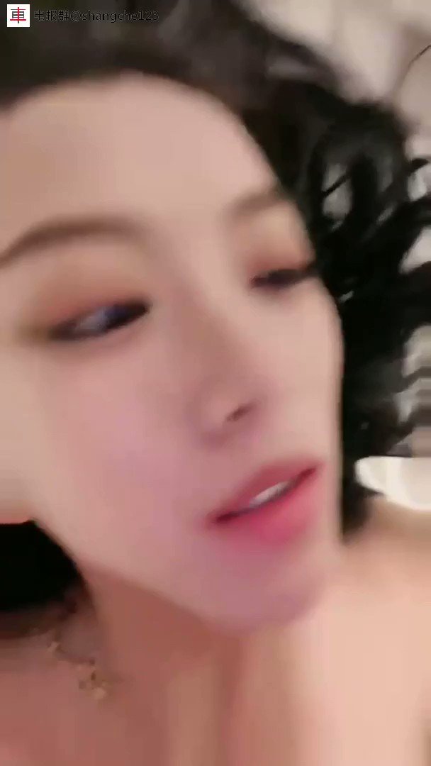 舌吻夜店    