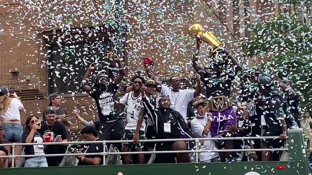 Bucks Championship Parade Day
Legendary Milwaukee Day
A few highlights
BOBBY! BOBBY! https://t.co/tF1E3Yy2dK https://t.co/5xdViskaSW