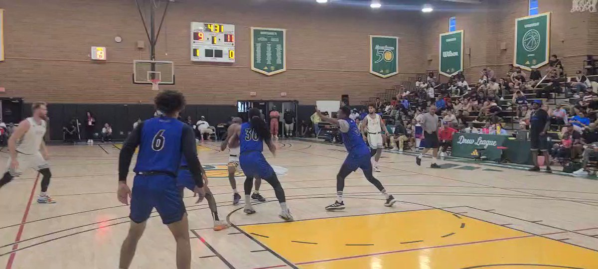 Damian Jones is here for former Warriors teammate Nick Young's MHP team https://t.co/kf1UoPI2fh