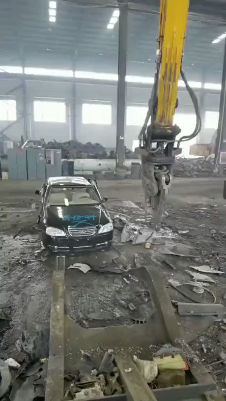 RT @fasc1nate: Very satisfying watching this car be broken down. https://t.co/a7DhPMMCpQ