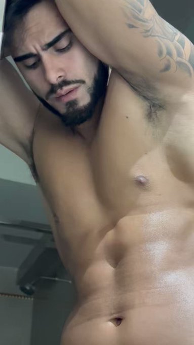 ????? https://t.co/3MIOB8w158 LO NUEVO! https://t.co/totcYCLRzE