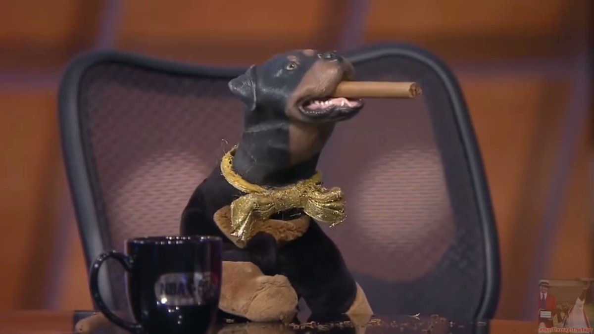 Triumph the Insult Comic Dog roasts Charles Barkley, Shaquille O'Neal, and Ernie Johnson on Inside the NBA

(Part 2) https://t.co/e7KTz7Sev0 https://t.co/gWQ164wvep