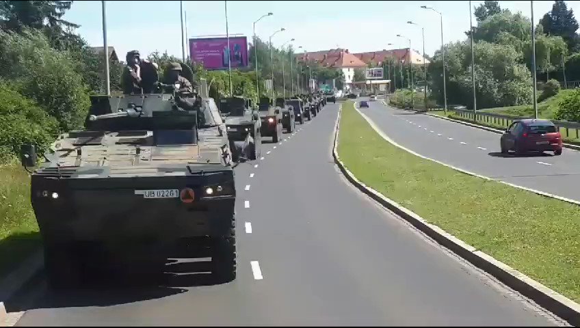 The Poles are already transferring the promised troops to the border with the Republic of Belarus due to the presence of the Wagner PMCs.
#zovikgrup https://t.co/XKqBt0zxaq