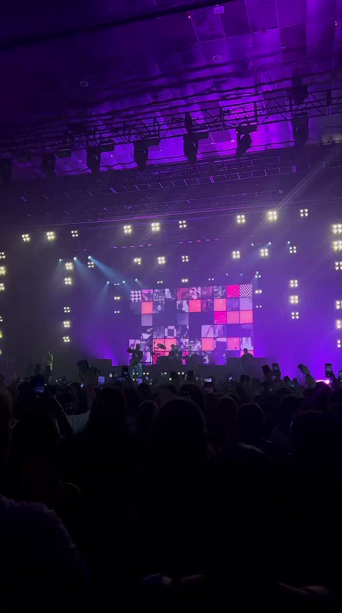 5SOS Brasil 🇧🇷 on X: 📃 Confira agora letra e tradução de