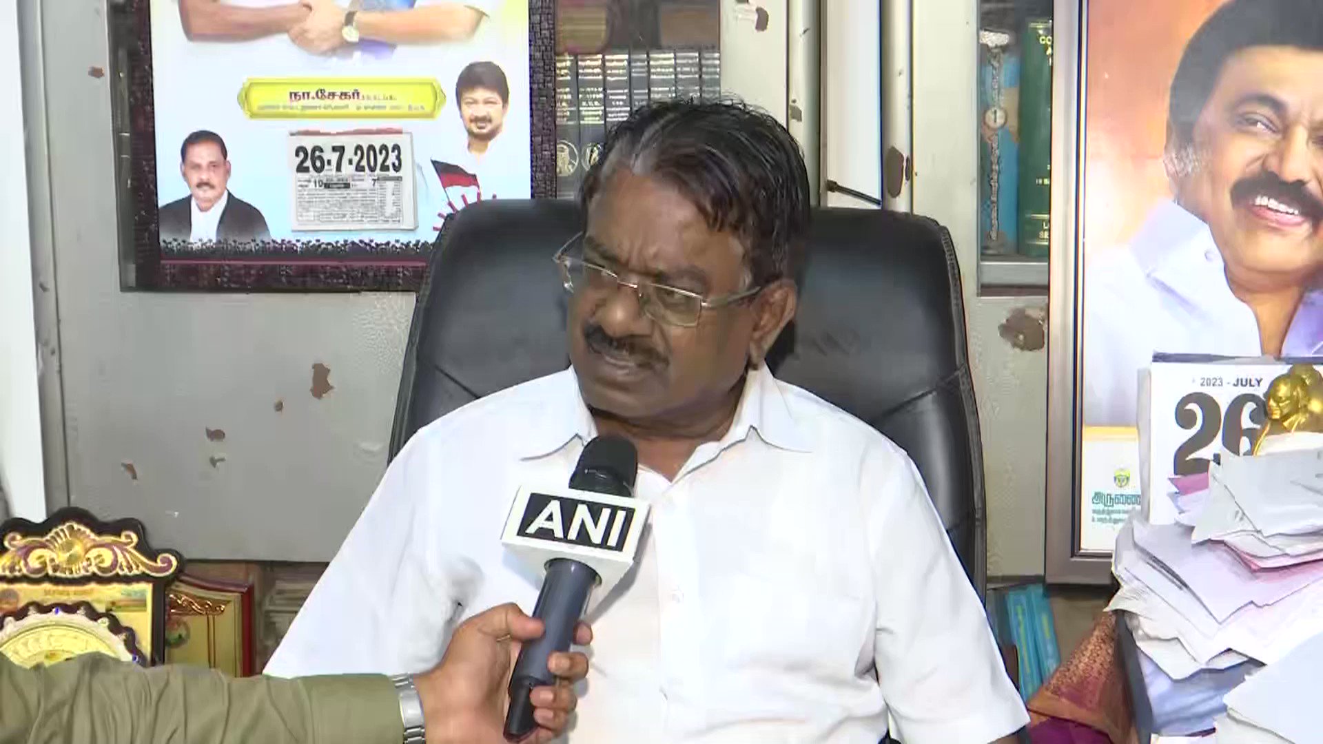 ANI on X: "#WATCH | Tamil Nadu: DMK TKS Elangovan says, "Annamalai is the  best showpiece in the state...We know that BJP does not have any morals. I  have told earlier also