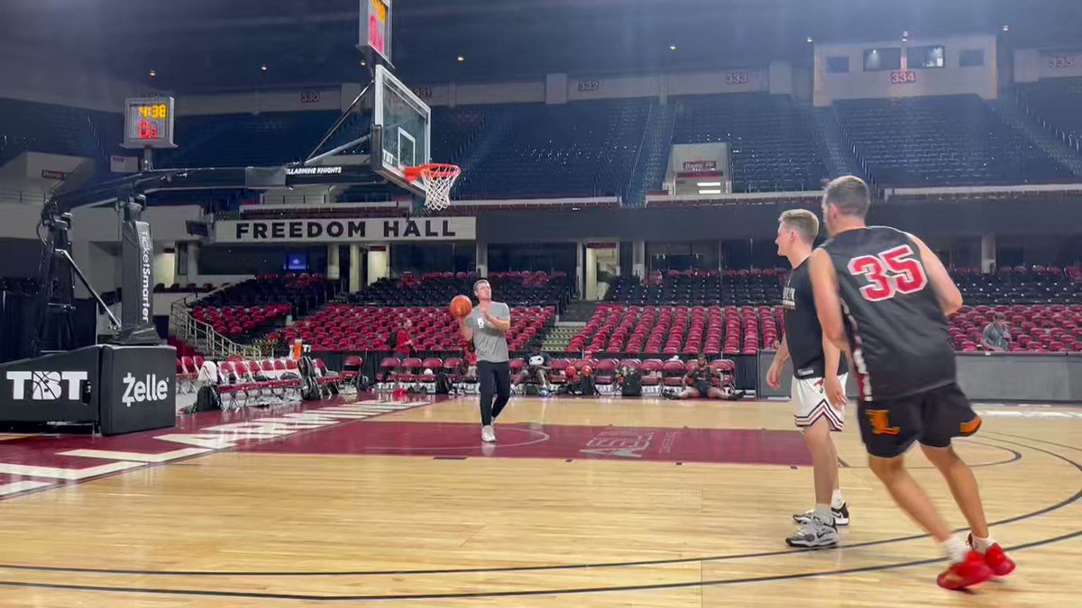 RT @KendrickHaskins: Hot shooting at @TBT_Louisville practice today https://t.co/Mgw6r1wjWg