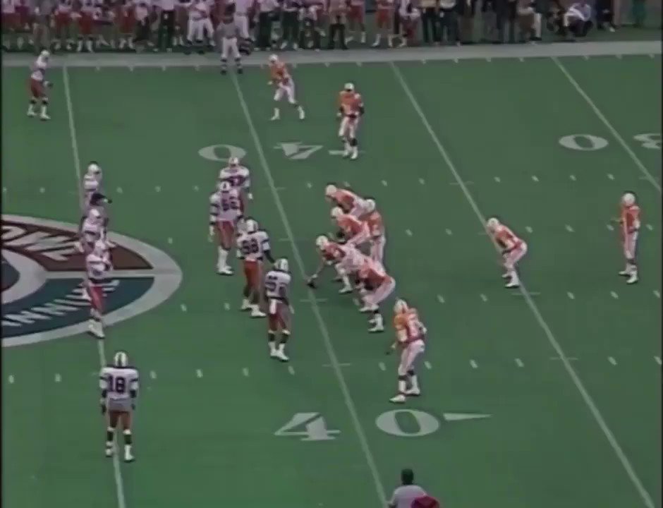 RT @CHANNEL_TN_: One of the greatest moments in Tennessee Football history https://t.co/SVyy1GaaVd