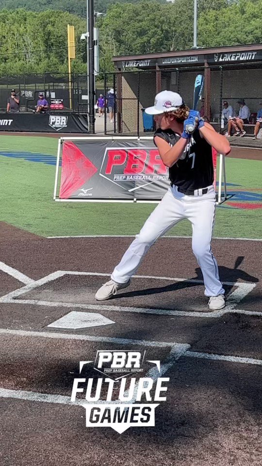 ‘25 C Shane Miranda (@shane_miranda07) of @stadirtbags continues to impress with his overall game. 

Pounded balls during two BP rounds before showing his tools off behind the dish. 

@prepbaseball 
@ShooterHunt 

#PBRFG23 https://t.co/1hmOedq4gL
