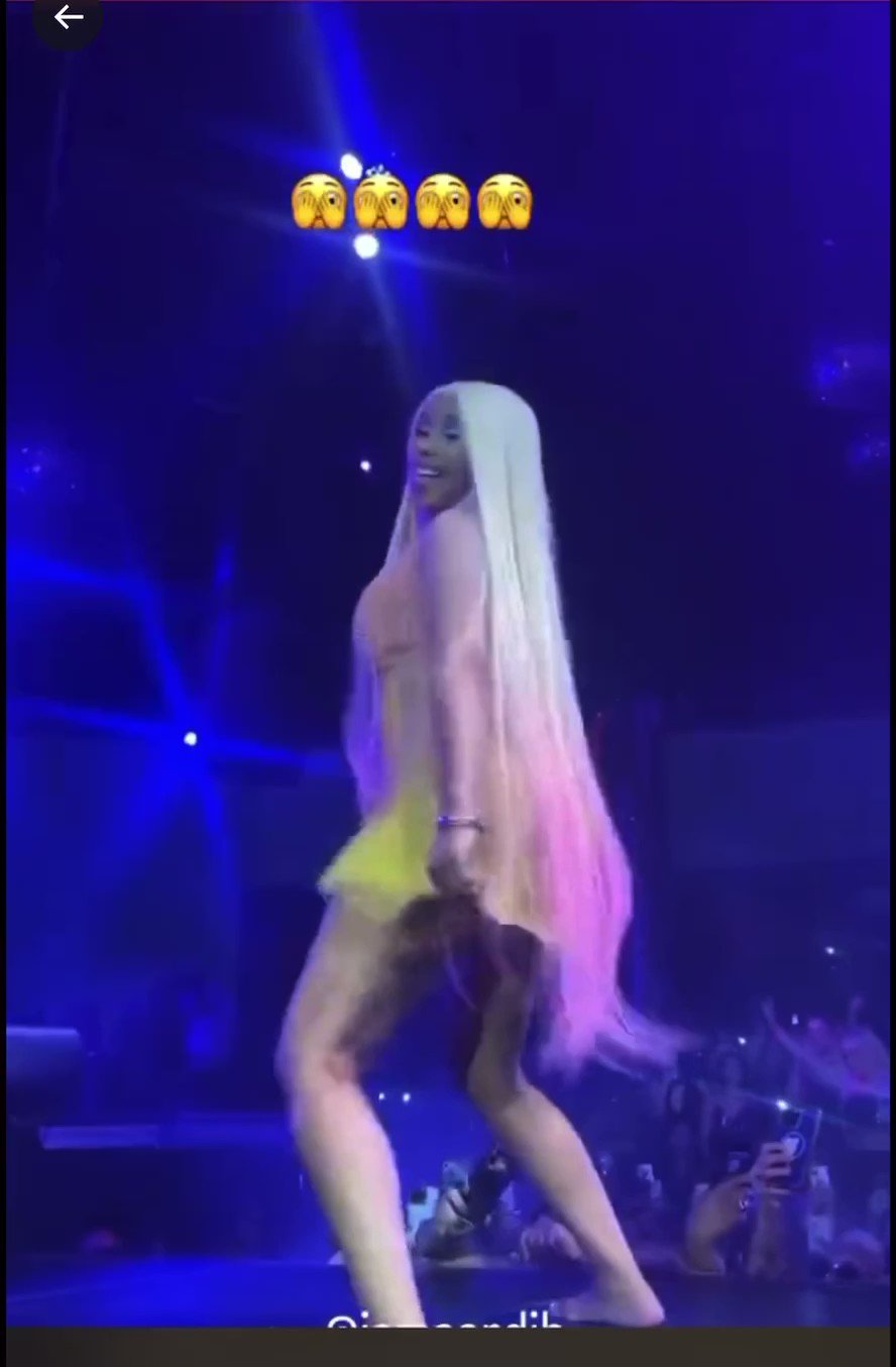 Tackyana on X: @TheShadeRoom Wife Cardi b shows fans her tampon while  performing without panties what a disgrace. t.coxEg0qmsp0B  X