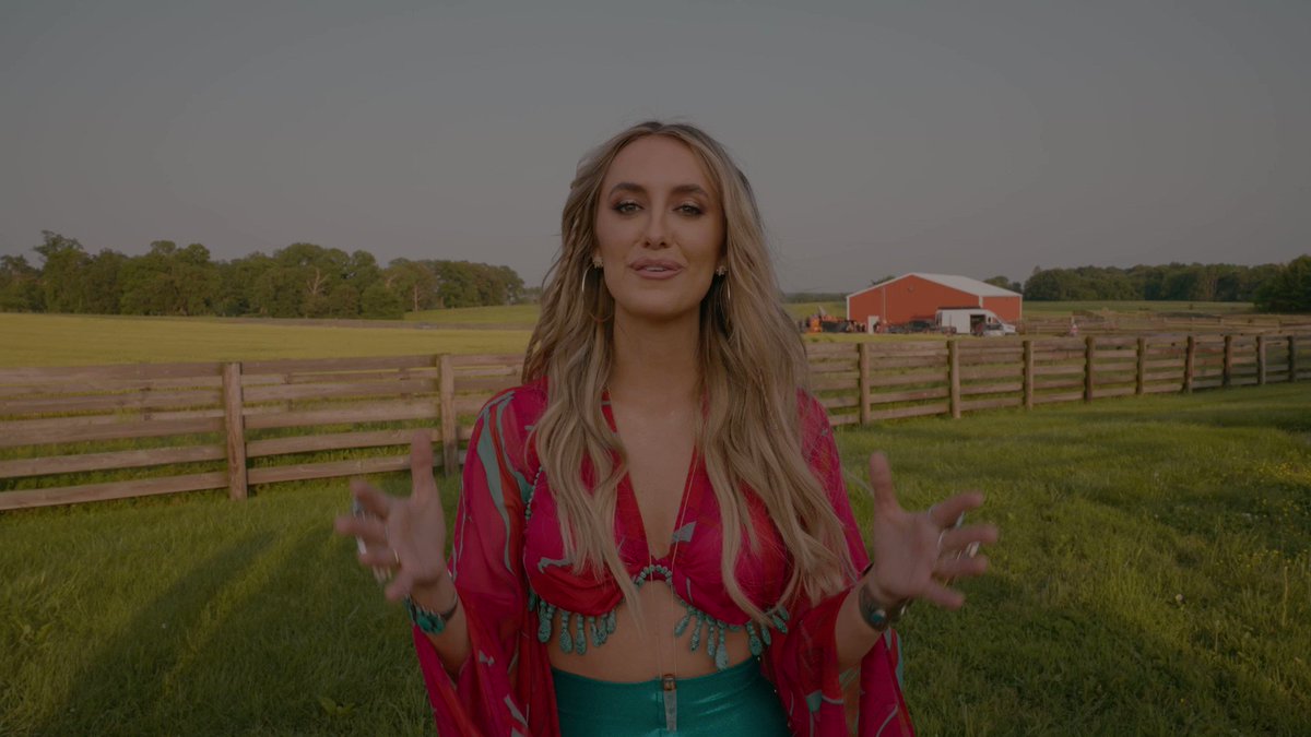 WATCH: Lainey Wilson's 'Watermelon Moonshine' Music Video Captures The  Innocent Passion Of Young Love - Country Now