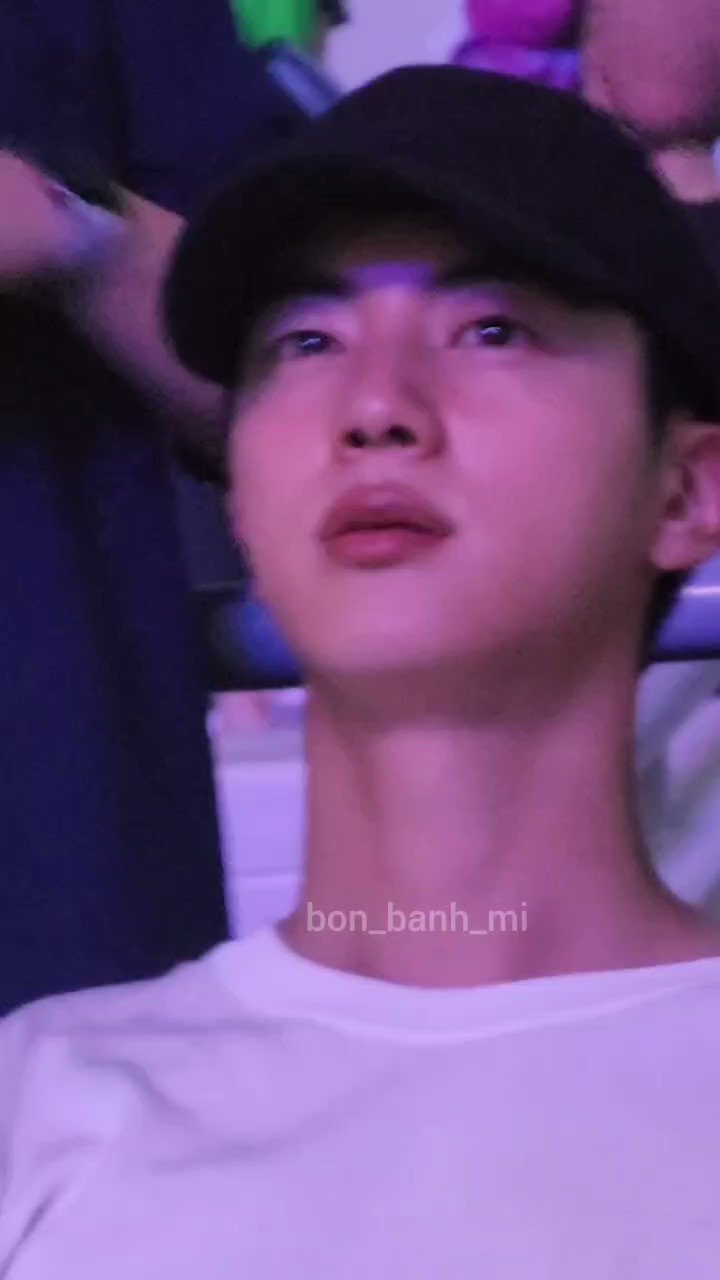 [閒聊] 身體產生變化的防彈少年團Jin