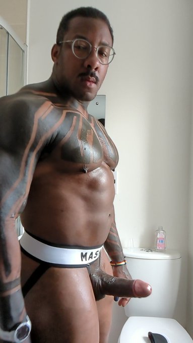 Has my cock grown?

https://t.co/dhiSQOooNU https://t.co/gM3aIGjcT3