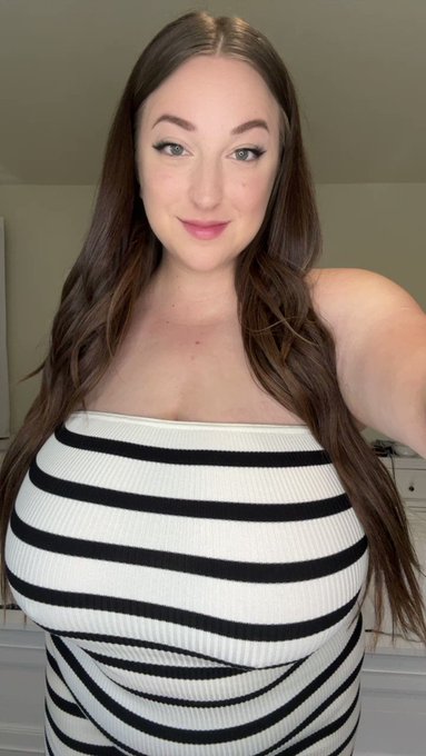 Had so much fun making customs for my subscribers today 💋   If you have a request you can message me