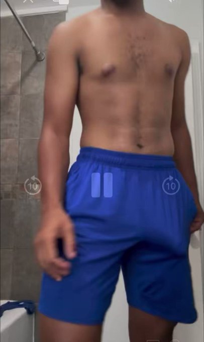 Omar Adonis’s pics and videos