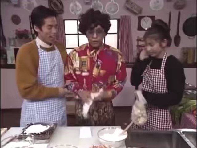 キャシー塚本 伝説のコントキャシー塚本① - YouTube