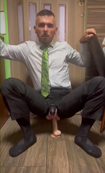 My pussy is is hungry for a dick! It&rsquo;s already open and ready so I had to play with my toy  @werther1_men<a href="/tag/homemade"class="tags"><span>#homemade</span></a><a href="/tag/socksfetish"class="tags"><span>#socksfetish</span></a><a href="/tag/asstraining"class="tags"><span>#asstraining</span></a><a href="/tag/pegginglover"class="tags"><span>#pegginglover</span></a>