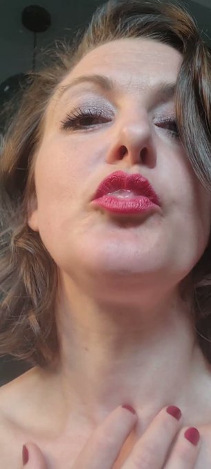 You want me to drool on your hard dick before you cum in my mouth? https://t.co/TRdTWHBTdR<a href="/tag/pussy"class="tags"><span>#pussy</span></a>