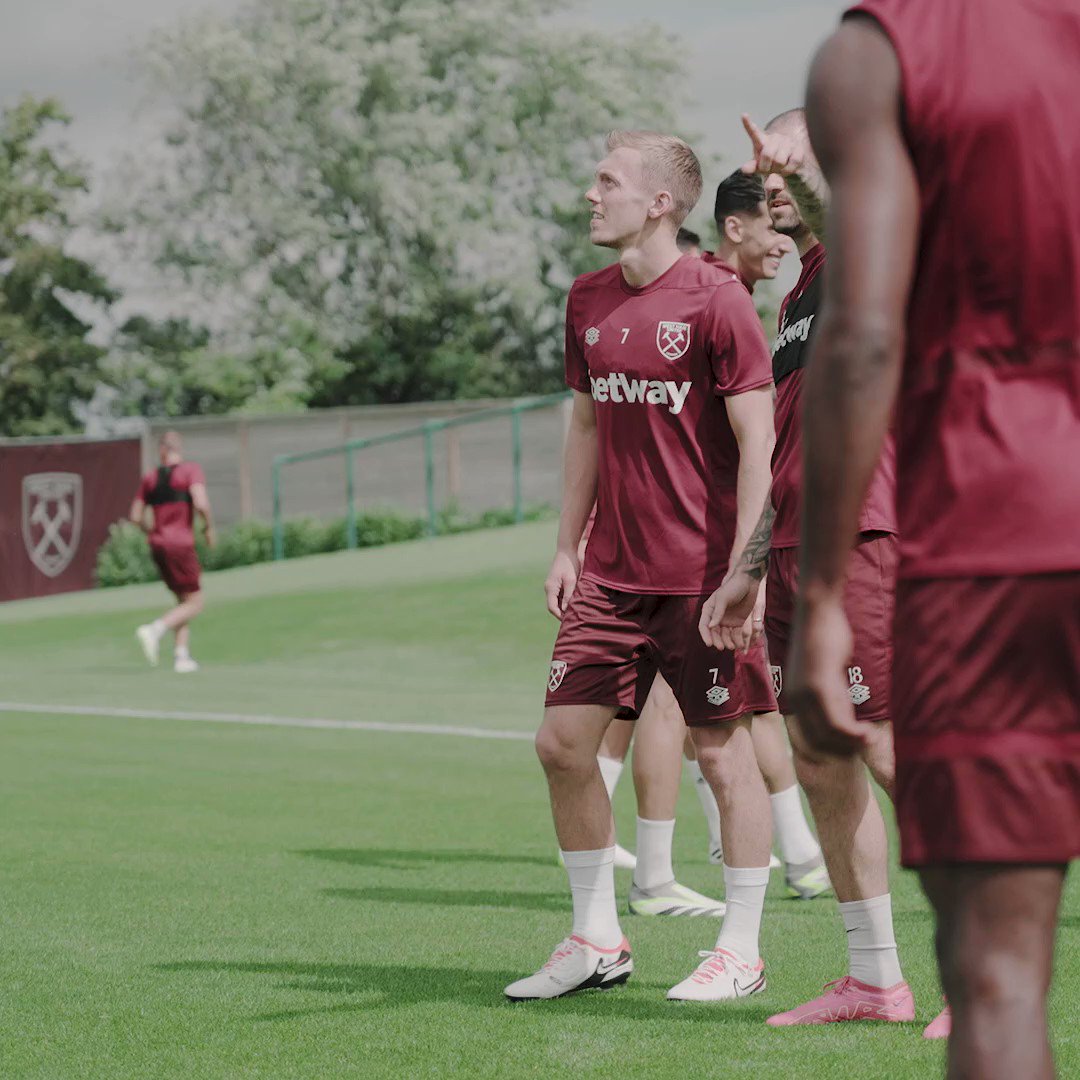 @WestHam's video Tweet