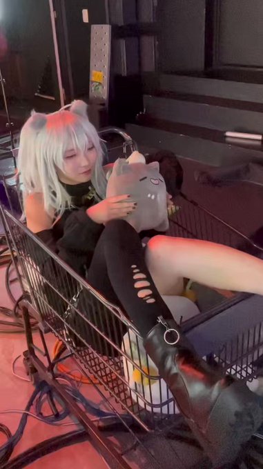 コスプレイヤー雪村ユノのTwitter動画4