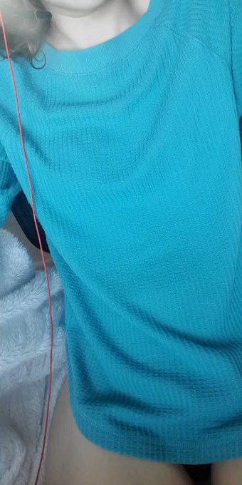 Here is your Sunday morning fap fuel! Have fun! Blow a big load for momma! 😘 https://t.co/psRkUX1aey