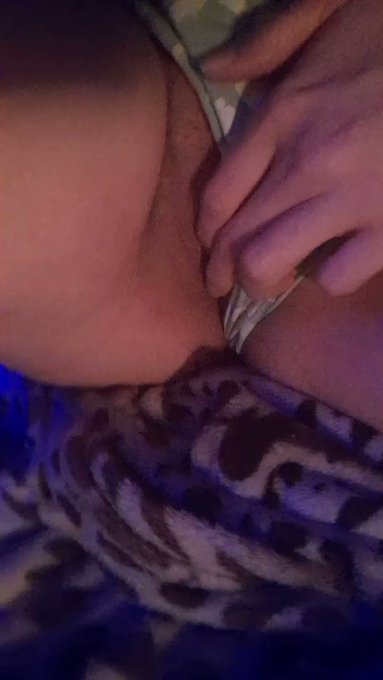 Paso por ac&aacute; a desearles un feliz domingo 👽  Chau💋 https://t.co/Hjw8MnbnGZ<a href="/tag/sundaymorning"class="tags"><span>#sundaymorning</span></a><a href="/tag/midomingo"class="tags"><span>#midomingo</span></a><a href="/tag/unama%C3%B1anaconmigo"class="tags"><span>#unama&ntilde;anaconmigo</span></a>