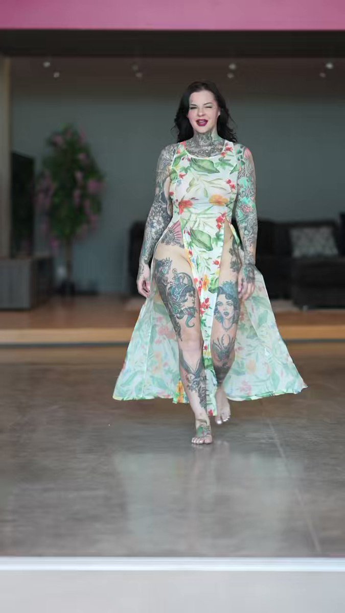 HEIDI LAVON’s pics and videos