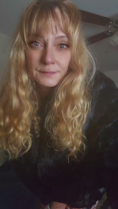 Good morning!! I love me sumz tiktok! 😛 #tiktokhot #nancysinatra #boots #walking https://t.co/qoMW2a<a href="/tag/tiktokhot"class="tags">&#35;tiktokhot</a><a href="/tag/boots"class="tags"><span>&#35;boots</span></a><a href="/tag/walking"class="tags"><span>&#35;walking</span></a><a href="/tag/nancysinatra"class="tags"><span>&#35;nancysinatra</span></a>