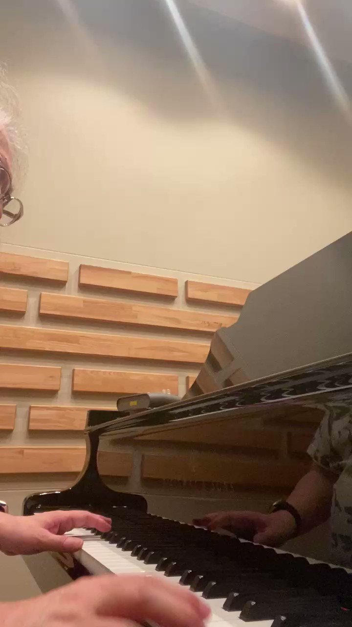 [閒聊] 佐橋俊彥：假面騎士GEATS感謝大家一年來的支持