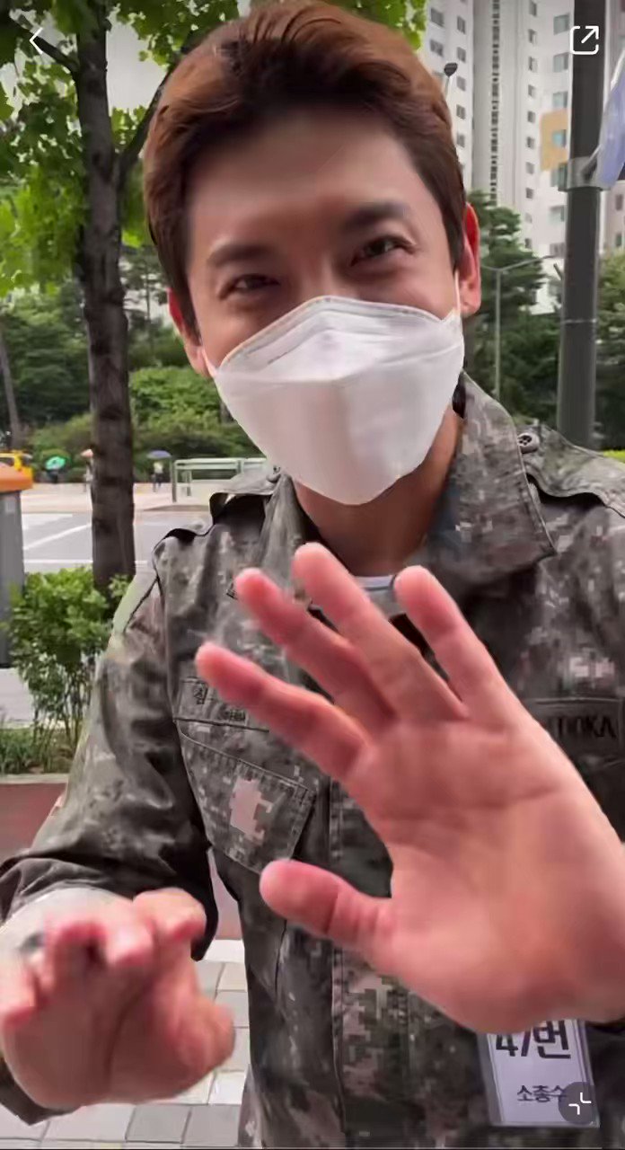 [閒聊] 用Bubble和粉絲們約快閃見面的最強昌珉