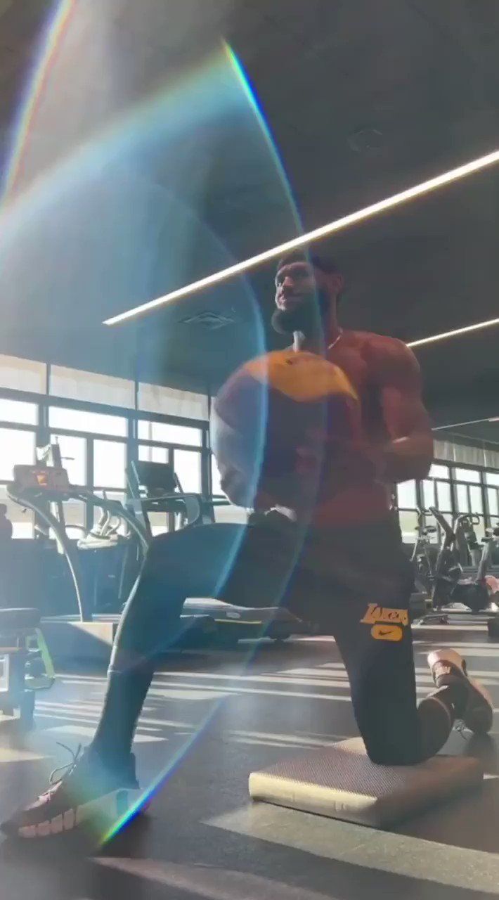 [花邊] LBJ訓練影片：疲累只會在心裡面