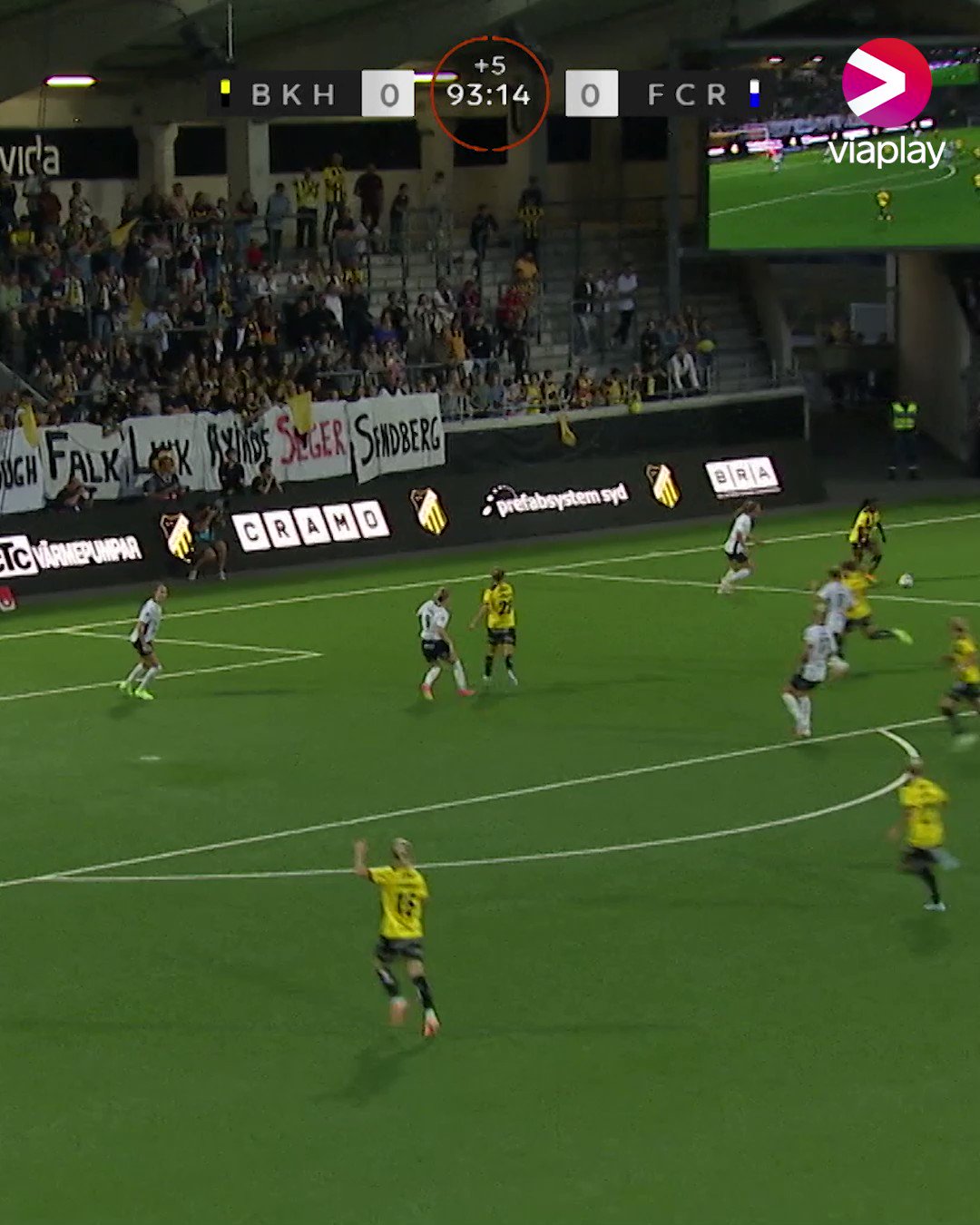 Stolpträff!🤯Elin Rubensson är ytterst nära att bli matchhjälte i slutminuterna för sitt @bkhackenofcl i mötet mot @FCRosengard