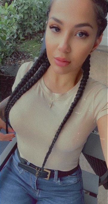 Thinking about doing my braids again ? https://t.co/J74eCgqJK9