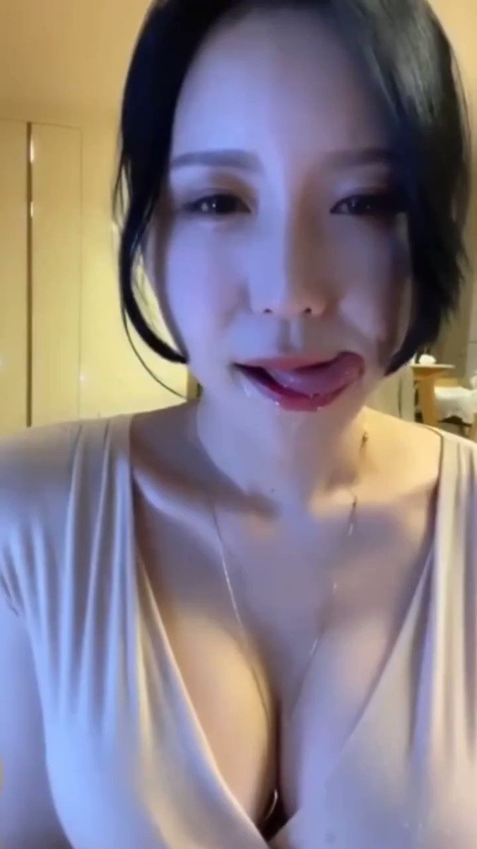来 一 个 舌 尖 上 的 舞 蹈. dmn889988's tweet video. 诱 惑. 湿 舌. 舞 蹈. 