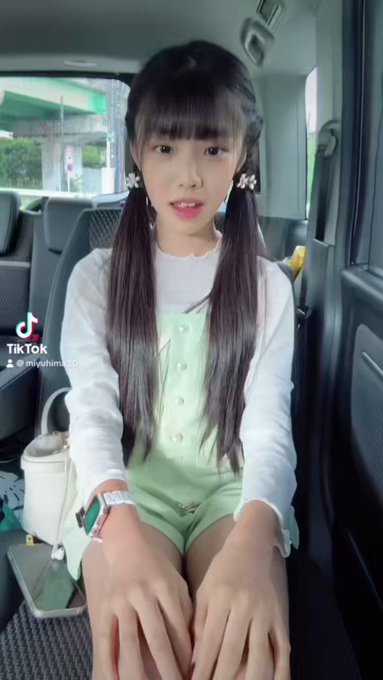 Twitterのコスプレ動画9