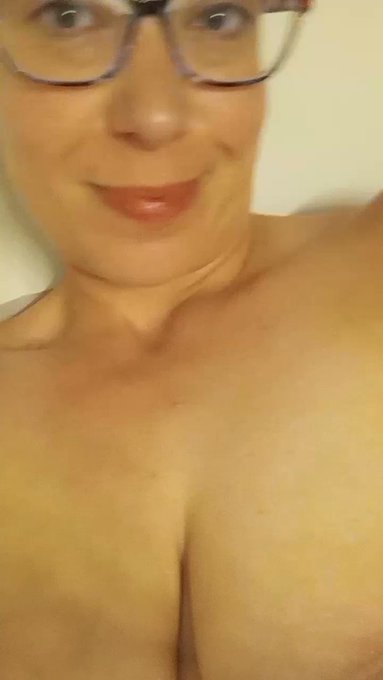 Penny Pink’s pics and videos