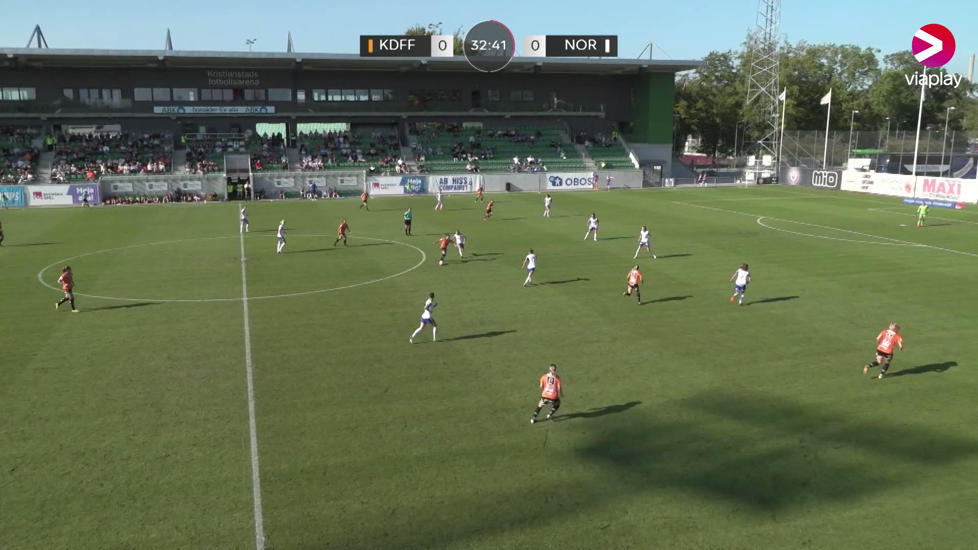 Lagkaptenen Sheila van den Bulk gör 1-0 för @KDFF1998 mot @ifknorrkoping