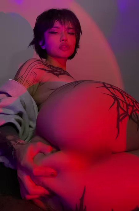 getting thiccc 🤭 https://t.co/mCUq3WXGJs