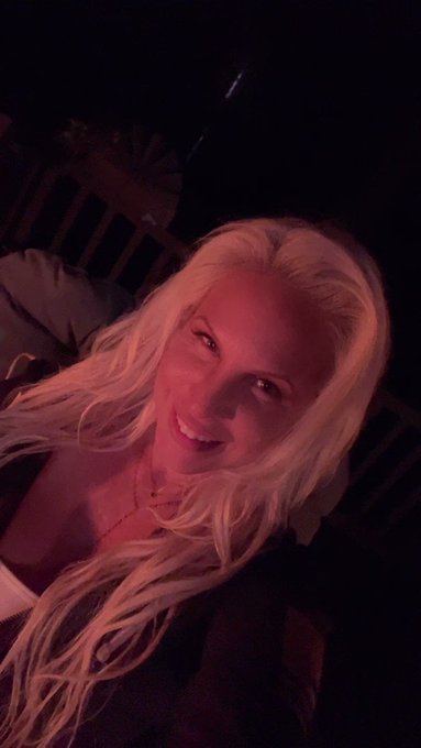 😘😘 https://t.co/MBHd1wCapa<a href="/tag/nadianorth"class="tags"><span>#nadianorth</span></a>