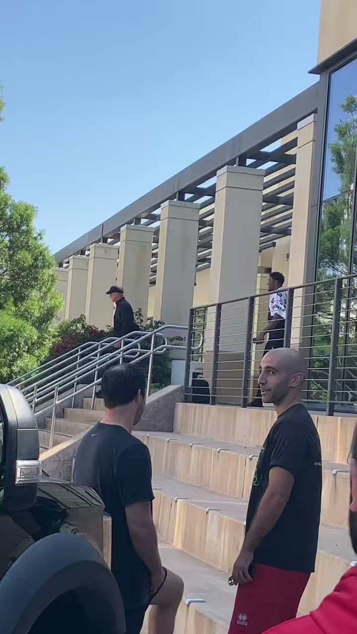 [閒聊] 老詹的迷你訓練營