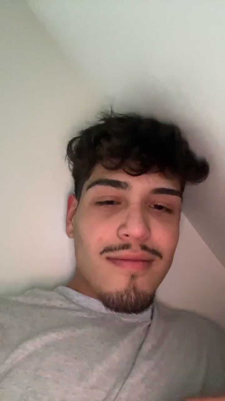 @papichulo1XXXs video Tweet