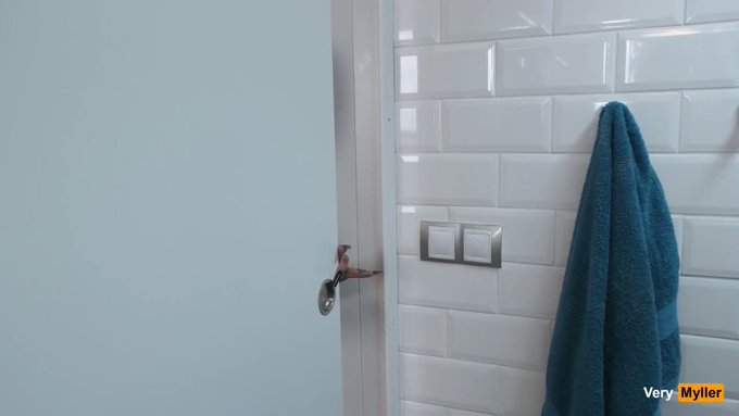 🇮🇹 &eacute; appena uscito l'episodio 8 della serie - La mia matrigna &egrave; una gran porca corri a vederlo gratis😱 🇬🇧