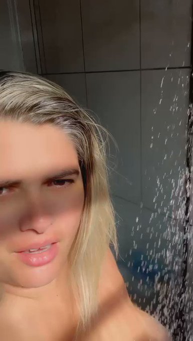 Muito calor  Quer me ajudar 🔥😜😜 https://t.co/eXMzLuZx7B