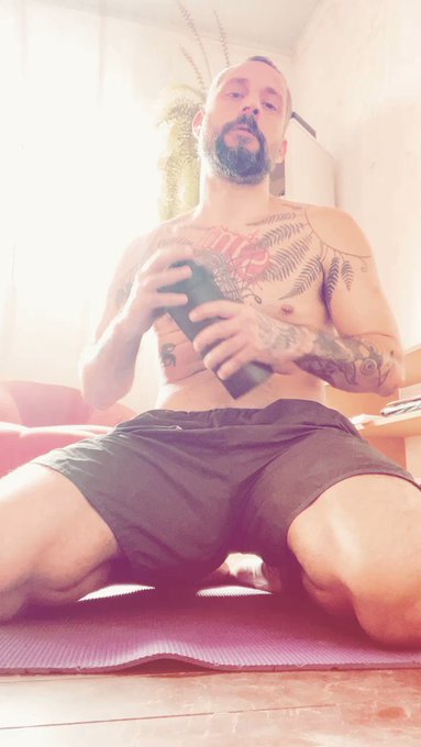 bora cuidar&hellip; 🔥 https://t.co/cnCHh4jUiv<a href="/tag/sex"class="tags"><span>#sex</span></a><a href="/tag/porn"class="tags"><span>#porn</span></a><a href="/tag/sexyhot"class="tags"><span>#sexyhot</span></a><a href="/tag/pornobr"class="tags"><span>#pornobr</span></a>