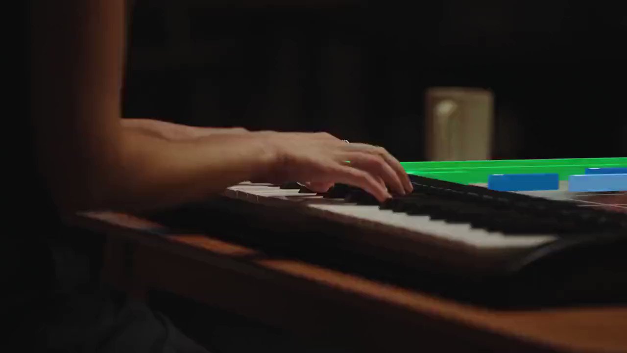 Playing piano in mixed reality is magical with the Quest 3! #PianoVisi, Quest 3