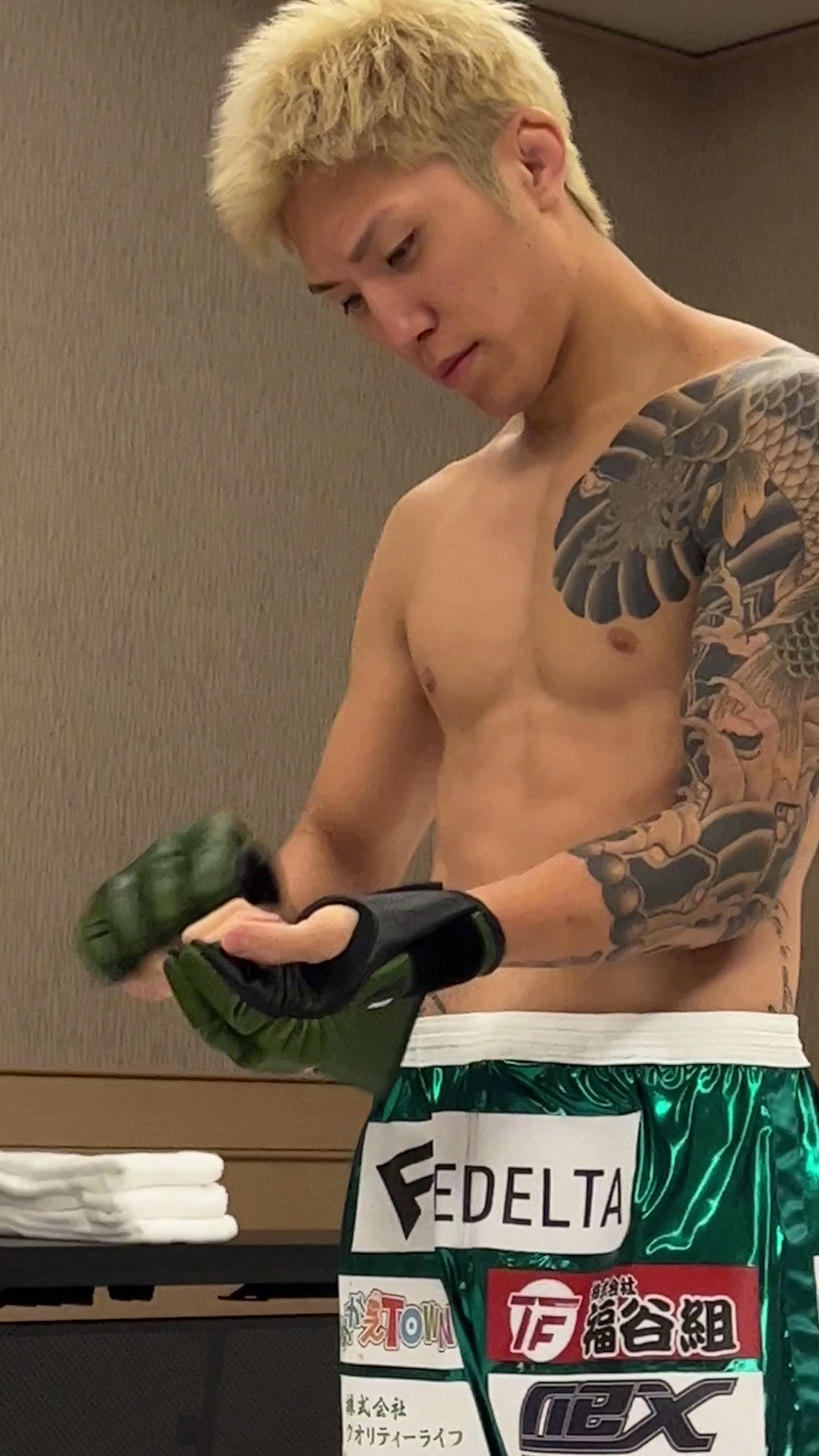 RIZIN 伊藤裕樹選手 セットアップ 緑 L RIZIN 伊藤裕樹選手 セットアップ 緑 L RIZIN 伊藤裕樹選手
