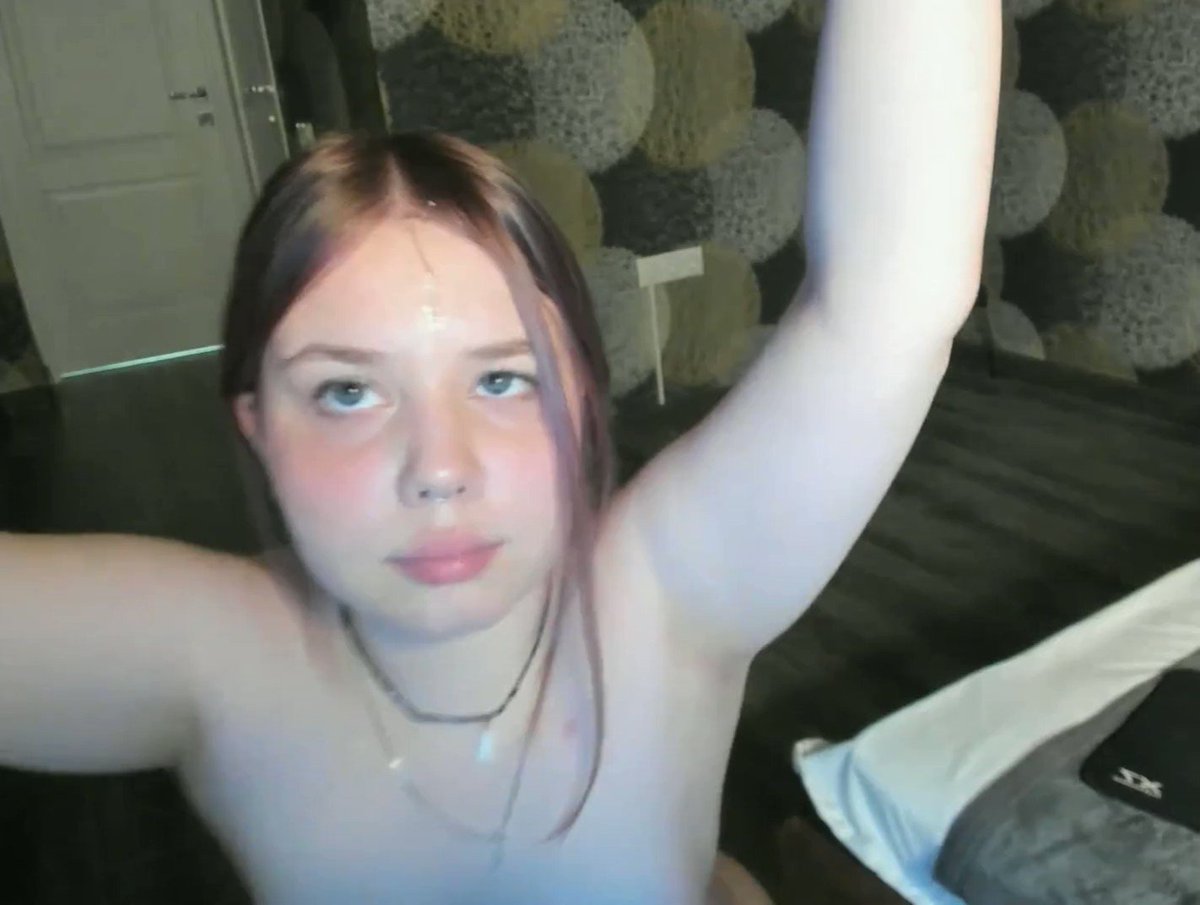 Video oleh @puffyteennipple