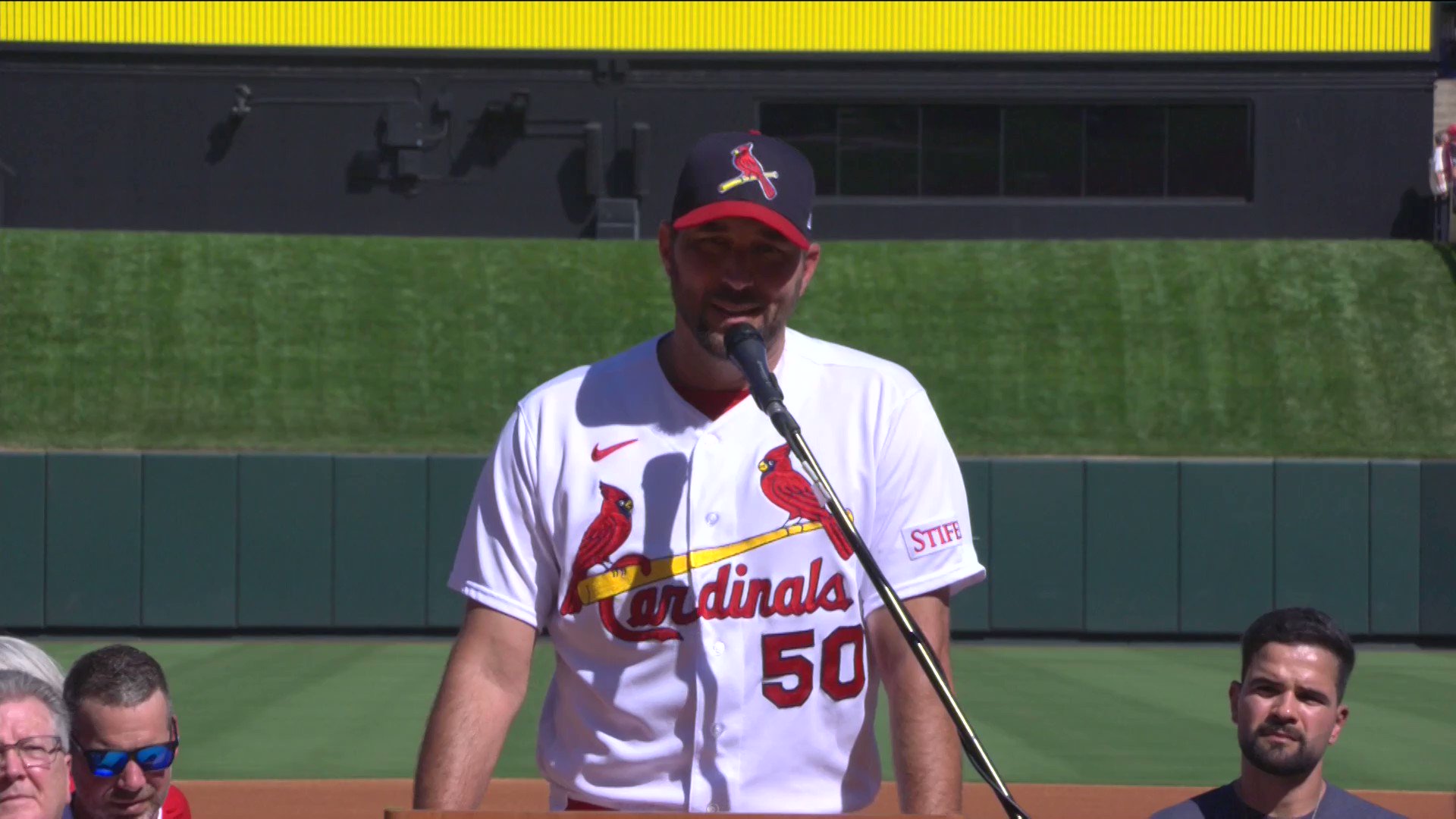 St. Louis Cardinals - Raise your hand if you're loving these jerseys! ❤️️